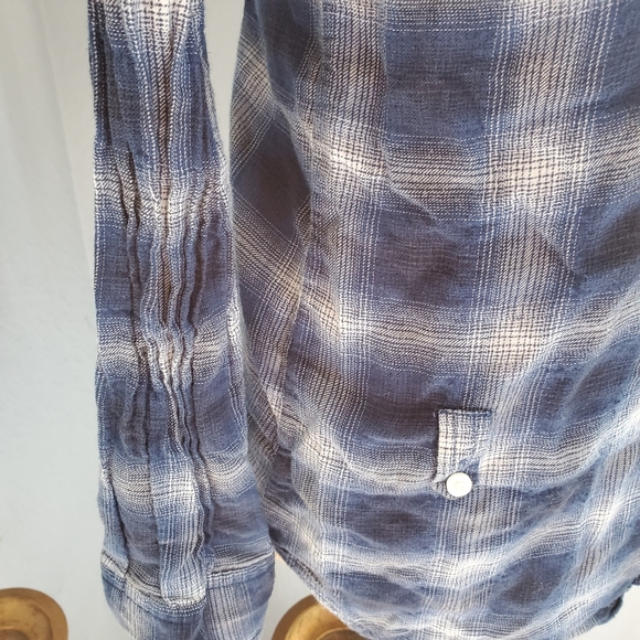 American Eagle Flannel top - Picture 3 of 5